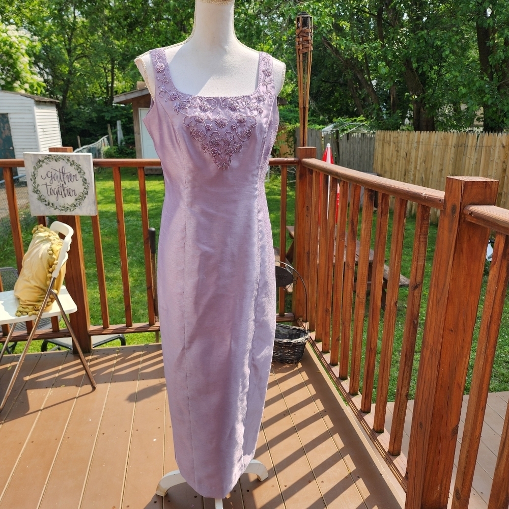 Jeanne Alesander Elegant Lavender Sleeveless Formal  Dress Size 8